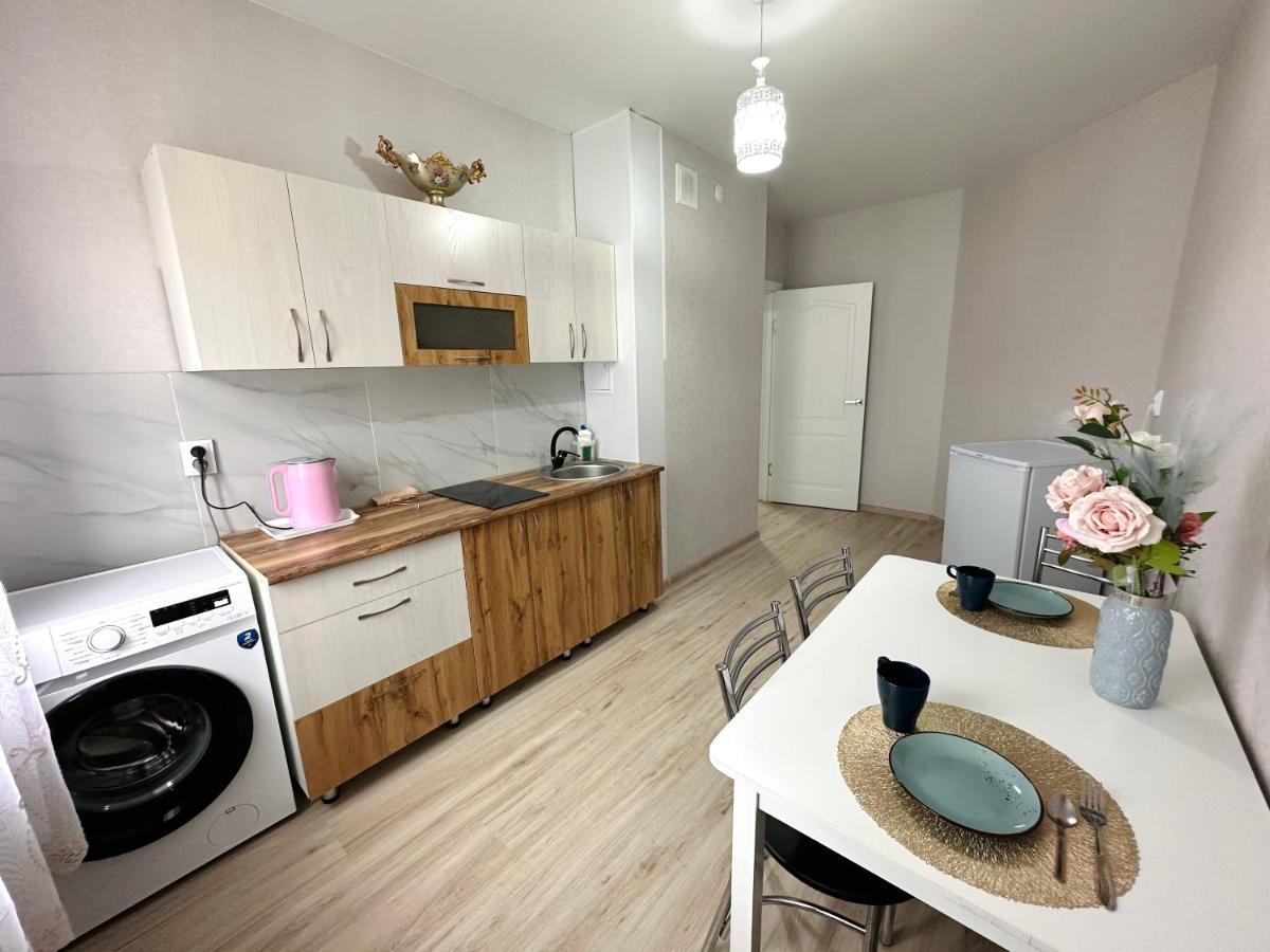 1 Комнатная Драмтеатр 1Bedroom Apartment Ustʼ-Kamenogorsk 외부 사진